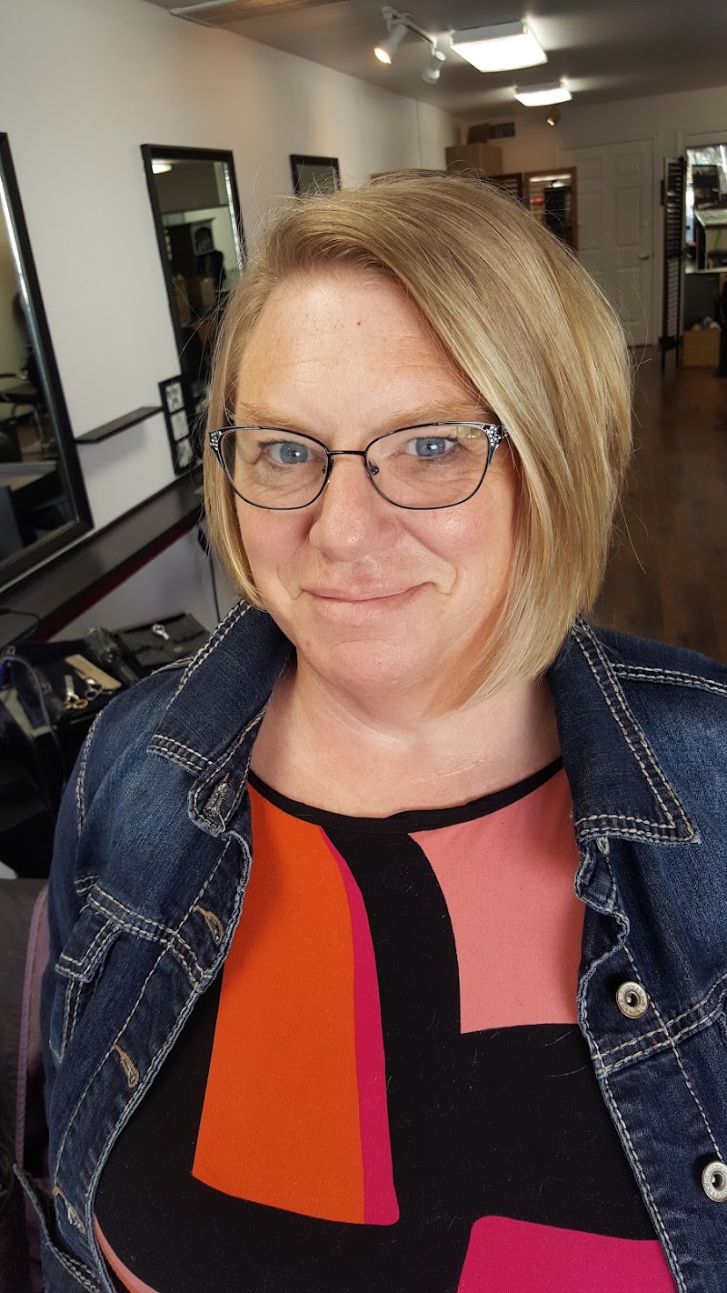 Jackson Street Hair Studio, beauty salon in Roseburg, OR, photo 5 of 10