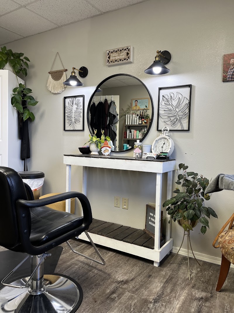 417 Hair & Co, beauty salon in Lebanon, MO, photo 1 of 6