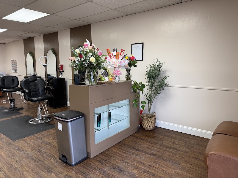 Velvet Hair Salon, beauty salon in Junction City, KS, photo 6 of 7
