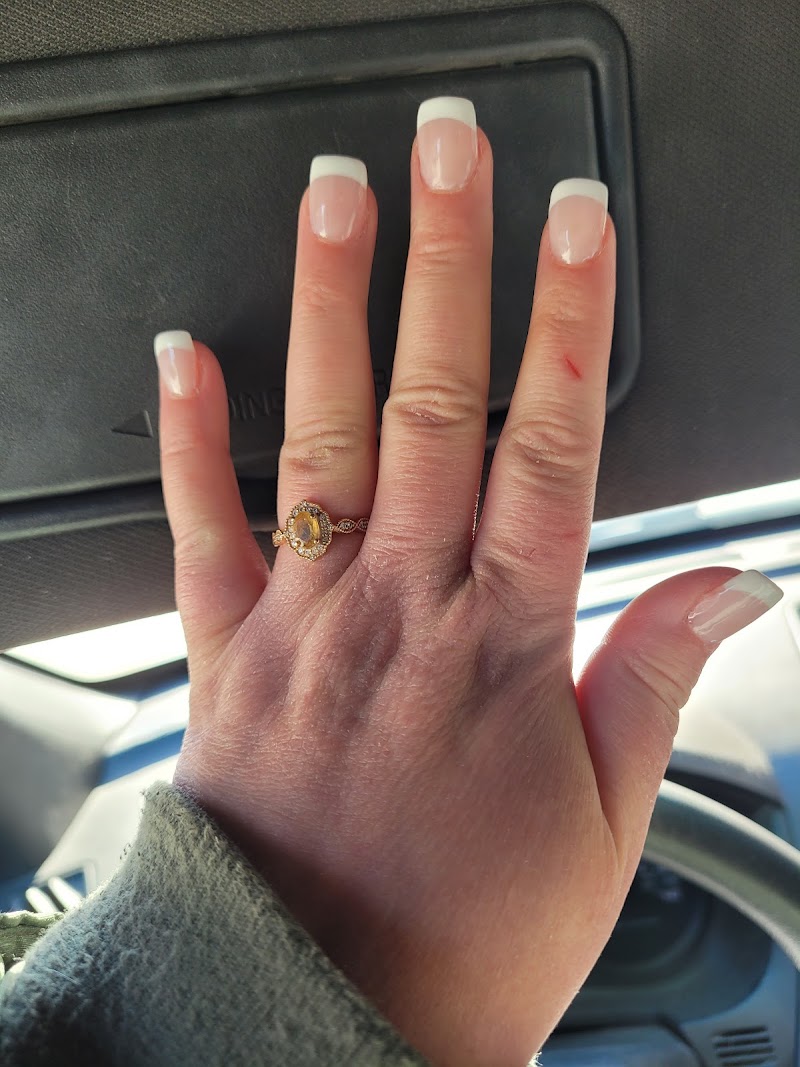 L a Nails, nail salon in Fergus Falls, MN, photo 1 of 10