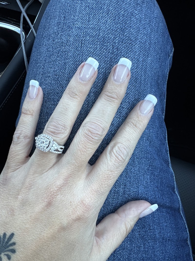 L a Nails, nail salon in Fergus Falls, MN, photo 3 of 10