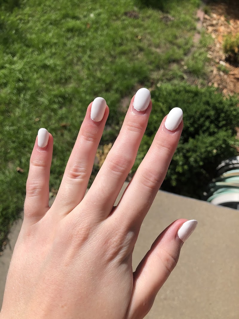L a Nails, nail salon in Fergus Falls, MN, photo 4 of 10