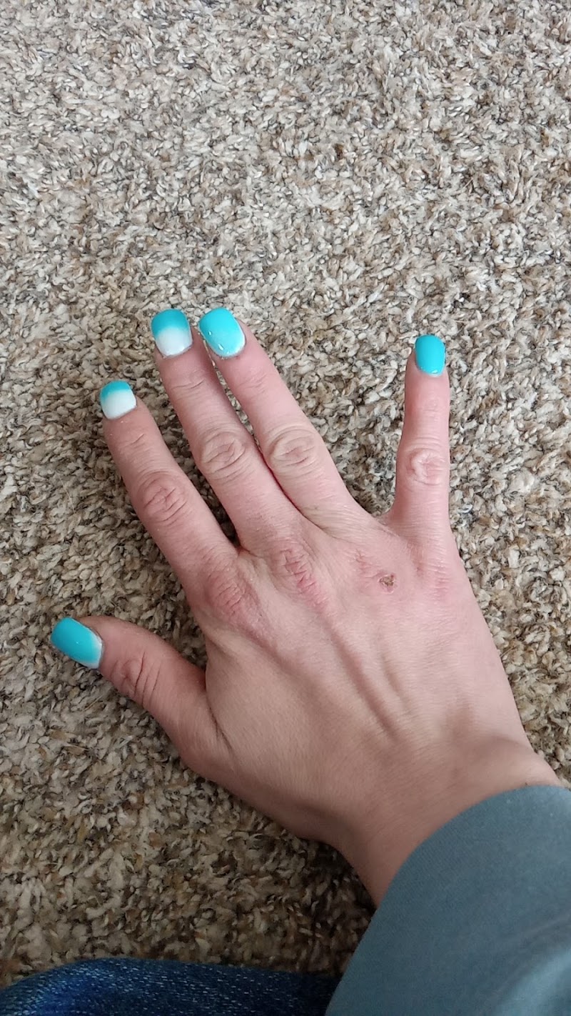 L a Nails, nail salon in Fergus Falls, MN, photo 6 of 10