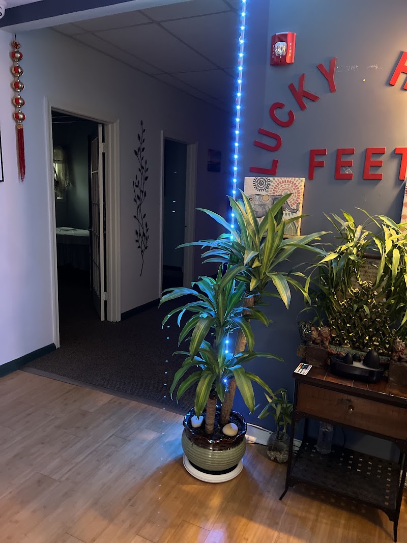 Lucky Happy Feet Reflexology & Body Work, massage spa in South Amboy, NJ, photo 2 of 20