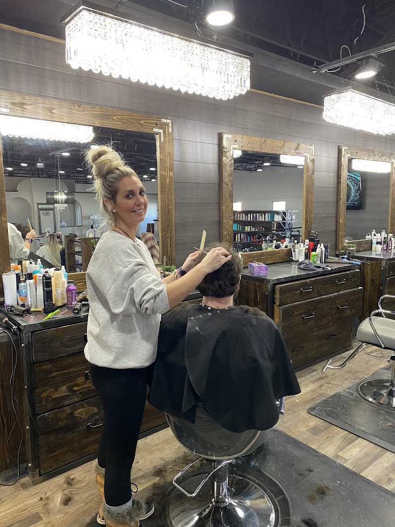 Foiled Salon • Boutique, beauty salon in Lebanon, MO, photo 1 of 10