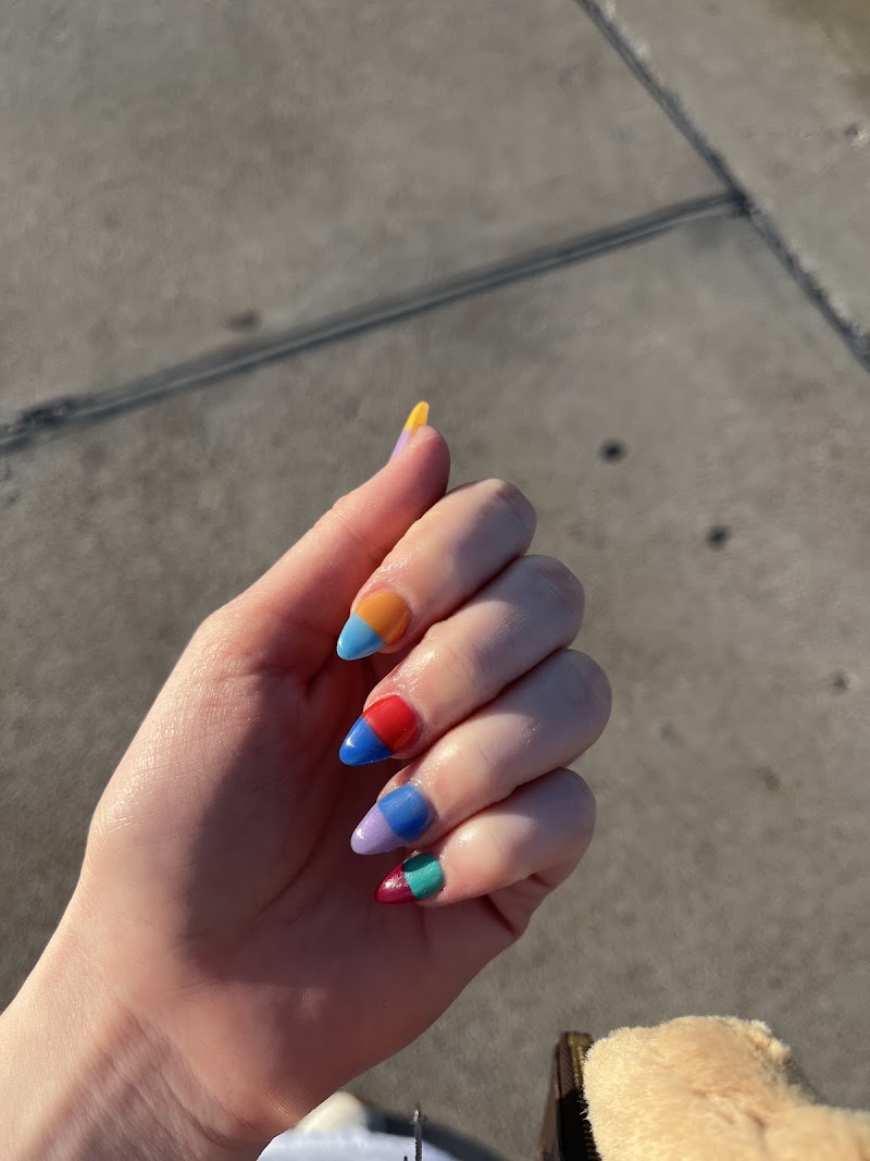 Sparkles Nail Lounge & Head Spa, beauty salon in Waco, TX, photo 1 of 10