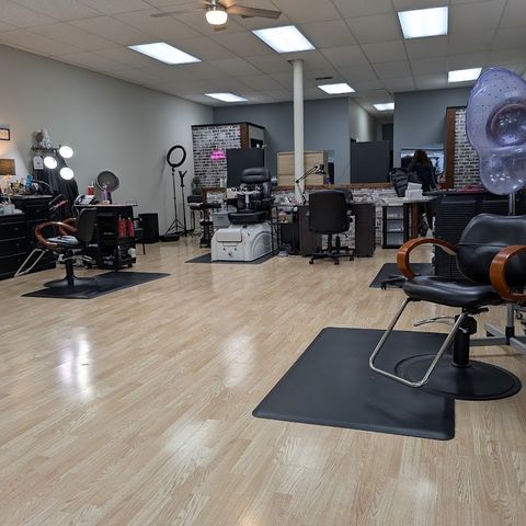 A Cut Above, beauty salon in Lebanon, MO