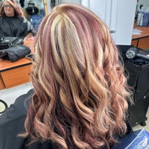 Aloha Beauty Salon, nail salon in Bullhead City, AZ