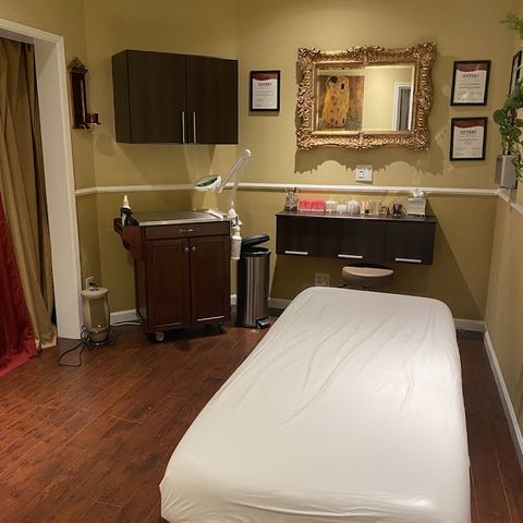 Bella Tu' Estetica Italiana ~ Skin Care Clinique, Head & Scalp Therapy Spa, Waxing Center, skin care clinic in Fairfield, CA