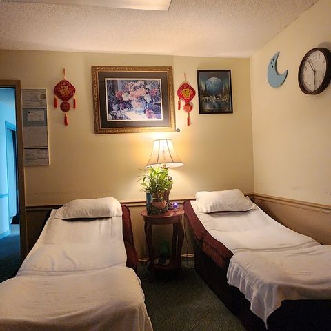 Blue Moon Relaxing Spa, massage service in Terre Haute, IN