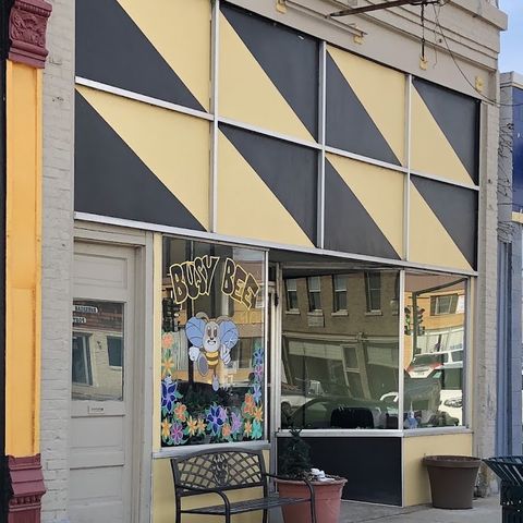 Busy Bee Beauty Salon, beauty salon in Keokuk, IA