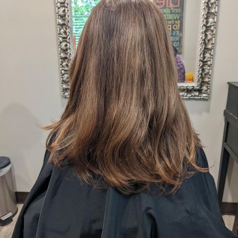 Cheveux Salon, beauty salon in Danville, VA
