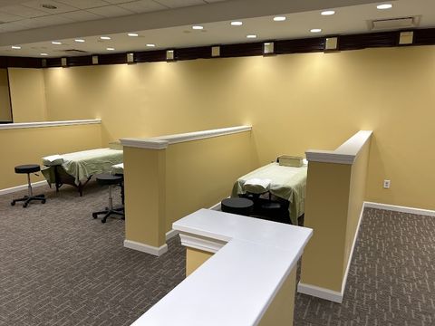 Chi Day Spa, massage spa in Vienna, WV