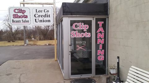 Clip Shots Salon LLC, hair salon in Keokuk, IA