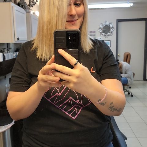 Hairplay, beauty salon in Dodge City, KS