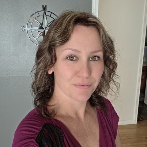 Hot Locks Hair Studio, beauty salon in Longview, WA