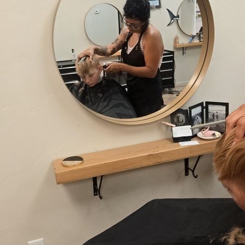 Illusions Hair Salon, hair salon in Garden City, KS