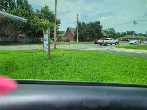 Kalypso Salon, nail salon in Hutchinson, KS