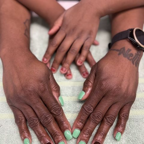 Magic Comb Beauty Spa, nail salon in Goldsboro, NC