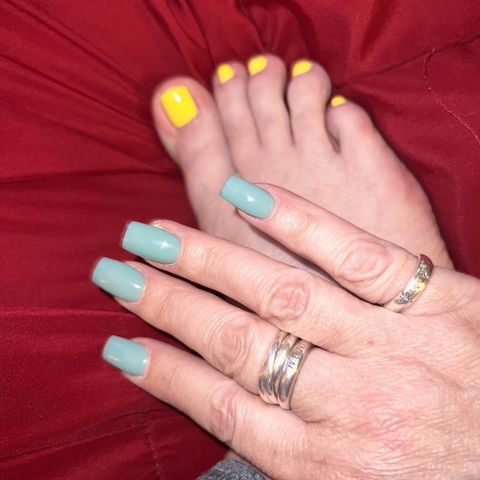 Mini-Lax Nails, nail salon in Leominster, MA