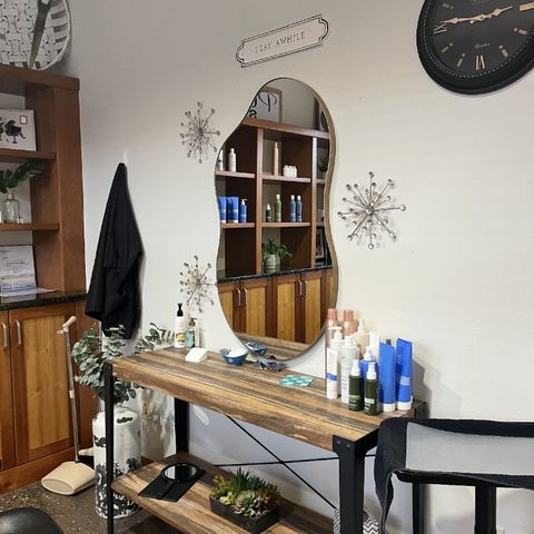 Platinum Salon, beauty salon in Sequim, WA