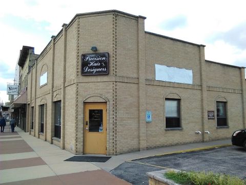 Precision Hair Designers, beauty salon in Portage, WI