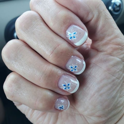Q Nail Salon, nail salon in Red Bank, NJ