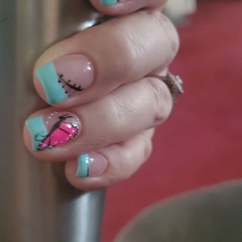 QUEEN SALON, nail salon in Waycross, GA