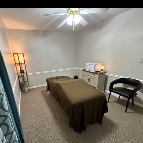 Serene Oasis Therapeutic Massage and Wellness Spa, LLC, massage service in DuBois, PA