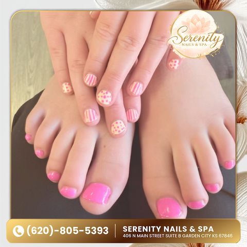Serenity Nails & Spa, nail salon in Garden City, KS