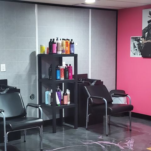 Sylver Salon llc, beauty salon in Baraboo, WI