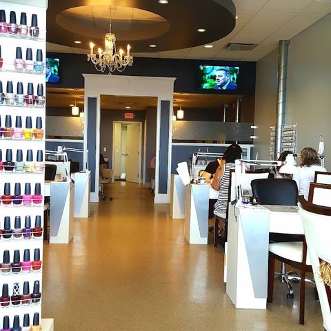 T J Nails - Sandusky, OH, nail salon in Sandusky, OH