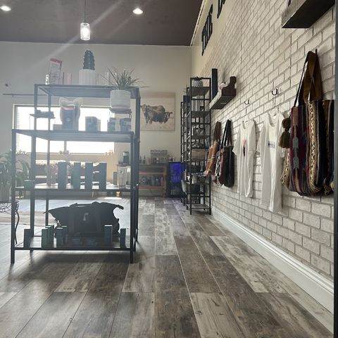 The Beauty Barn Co., beauty salon in North Platte, NE