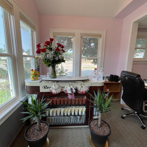 Theresa Nail Salon, nail salon in Austin, MN