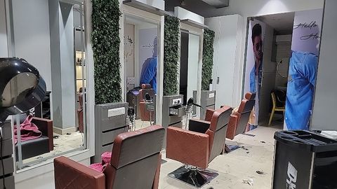 Toppers Grand Unisex Salon, beauty salon in Visakhapatnam, India